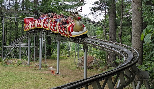 Muskoka | chauffeur services near me | Limo service near me | SarjChauffeur