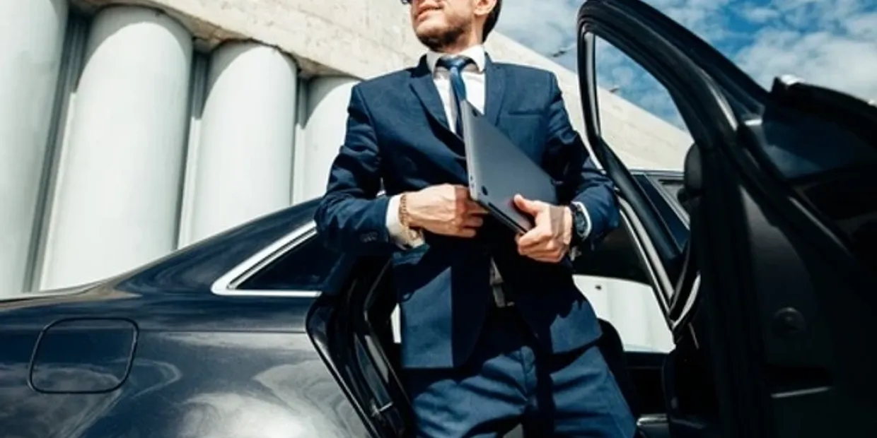 CORPORATE ACCOUNTS LIMOUSINE | chauffeur services near me | Limo service near me | SarjChauffeur CORPORATE ACCOUNTS LIMOUSINE | chauffeur services near me | Limo service near me | SarjChauffeur